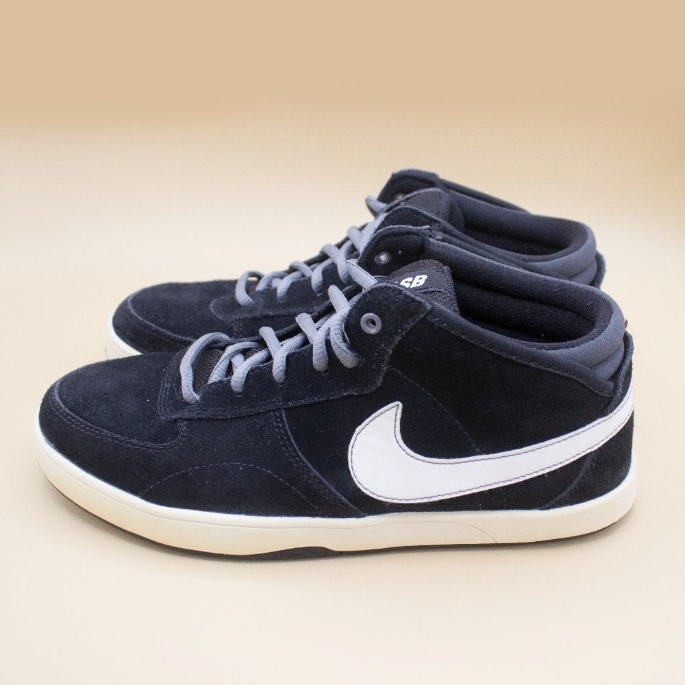 Nike SB Mavrk Mid 3 GS Black Suede Sneakers Boys Size 7Y
